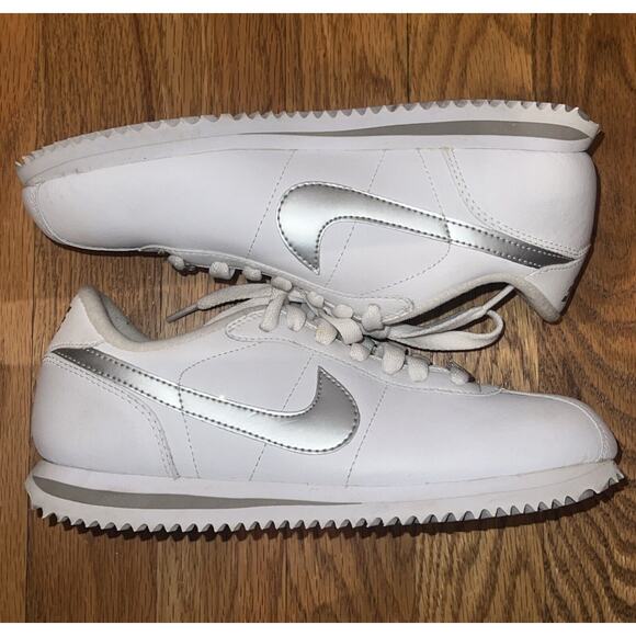 Nike Cortez Women’s ‘72 Tennis Shoes Size 5 White Silver 317266-101 2008 - Picture 5 of 9